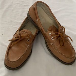 Sperry leather topsiders